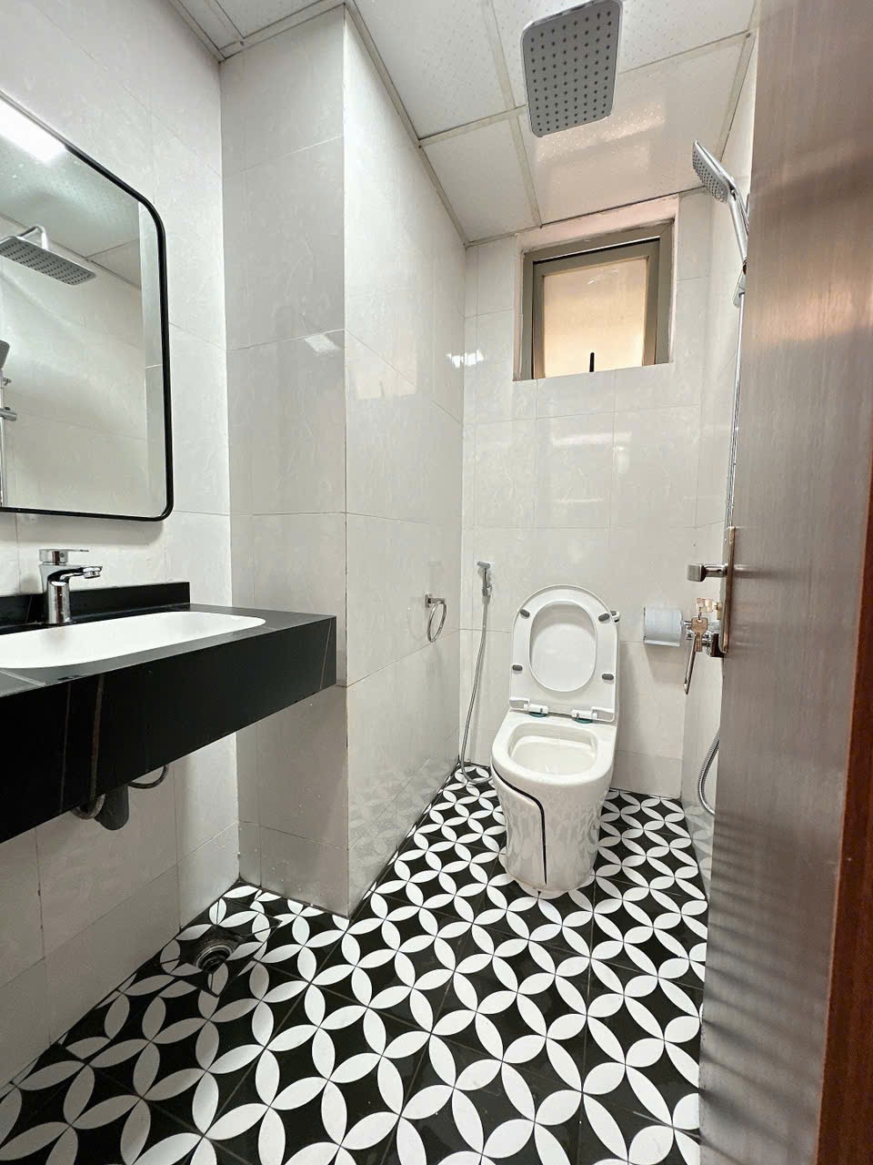 Chính chủ bán căn hộ HH2B Linh Đàm giá rẻ - 2PN, Full Nội thất