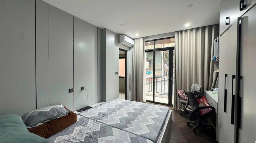 Bán nhà Kim Ngưu 6 tầng, MT 5.7m, Full Nội Thất, Kinh Doanh - Yến 0941.102.708