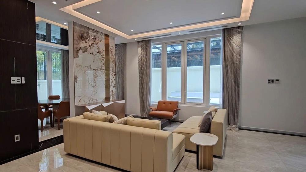 Bán Biệt Thự Cao Cấp Bình Thạnh - 151m2 - 36 Tỷ - Vị Trí Đắc Địa