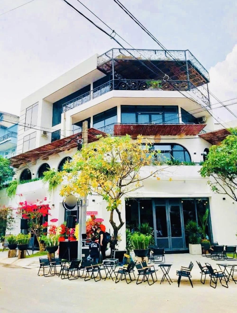 Bán Biệt Thự Cao Cấp Bình Thạnh - 151m2 - 36 Tỷ - Vị Trí Đắc Địa