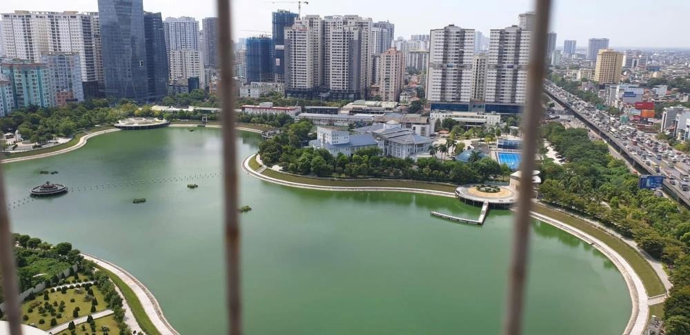 Căn hộ 1 Ngủ Vinhomes D’Capitale View Hồ - Giá Tốt, Full Nội Thất