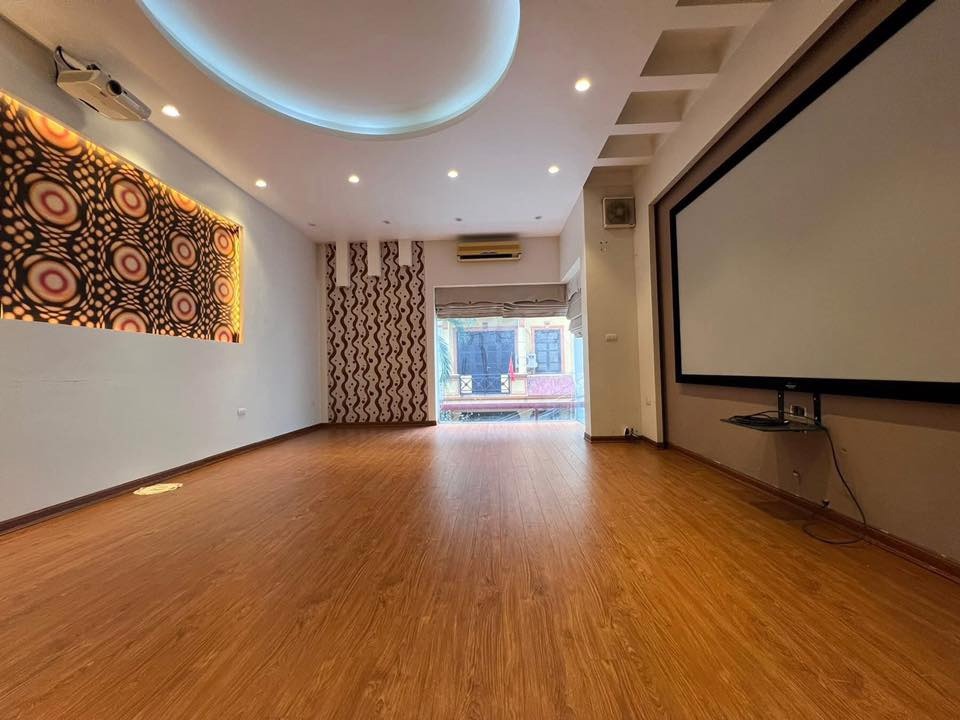 Bán Nhà Phố Vọng, Hai Bà Trưng - 80m², 5 Tầng, Giá 31.5 Tỷ