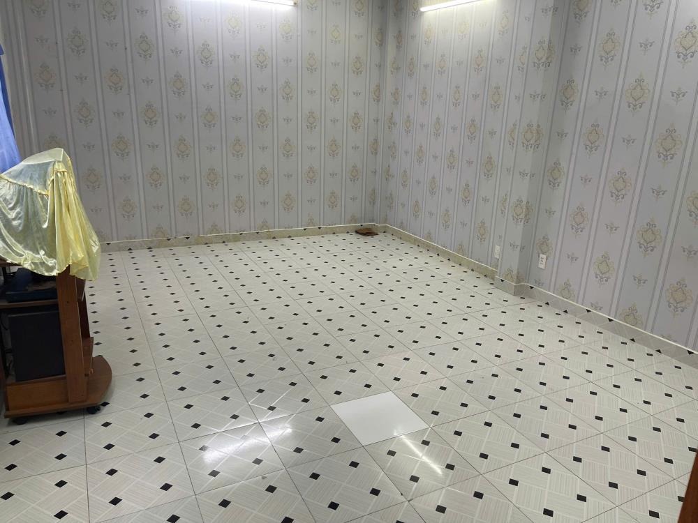 Bán Nhà Phú Trung, Tân Phú 52.5m2, Sổ Hồng Riêng - Giá 5.8 Tỷ