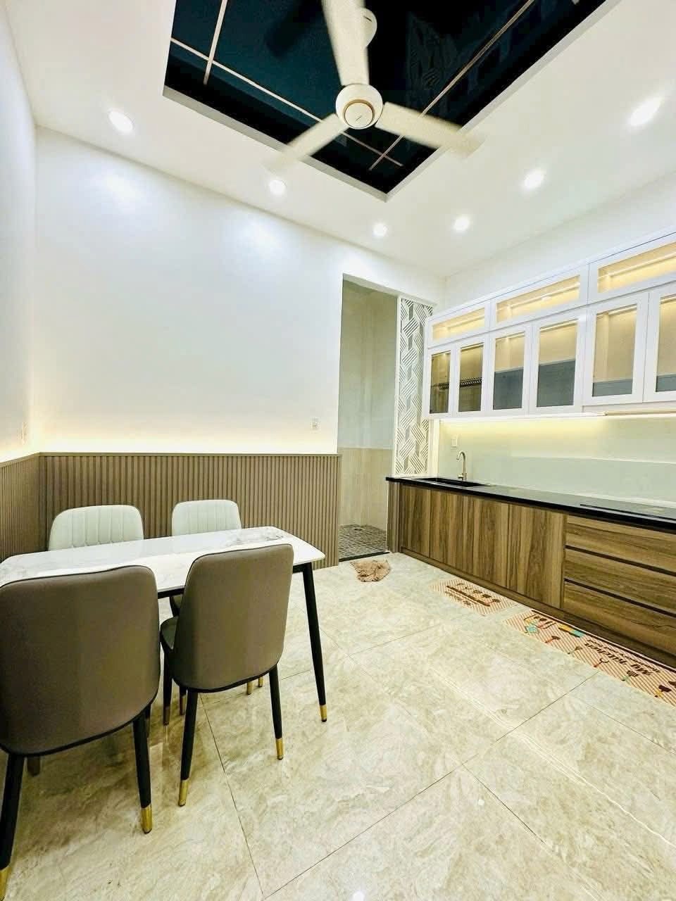 Nhà Lô Góc Tây Mỗ, Nam Từ Liêm - Giá 6.2 Tỷ | Vị Trí Đắc Địa
