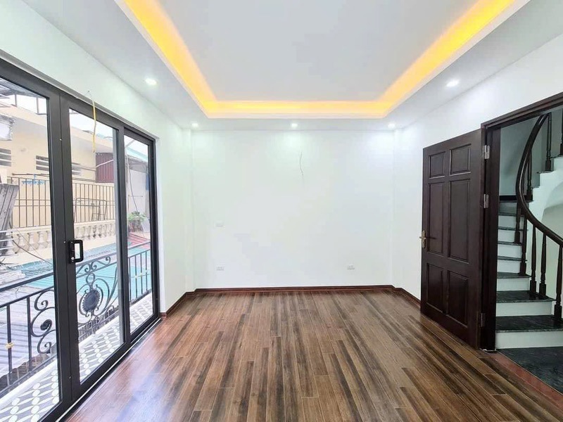 Bán nhà Trương Định 5 tầng, 6.85 tỷ - Vị trí đẹp, gần phố