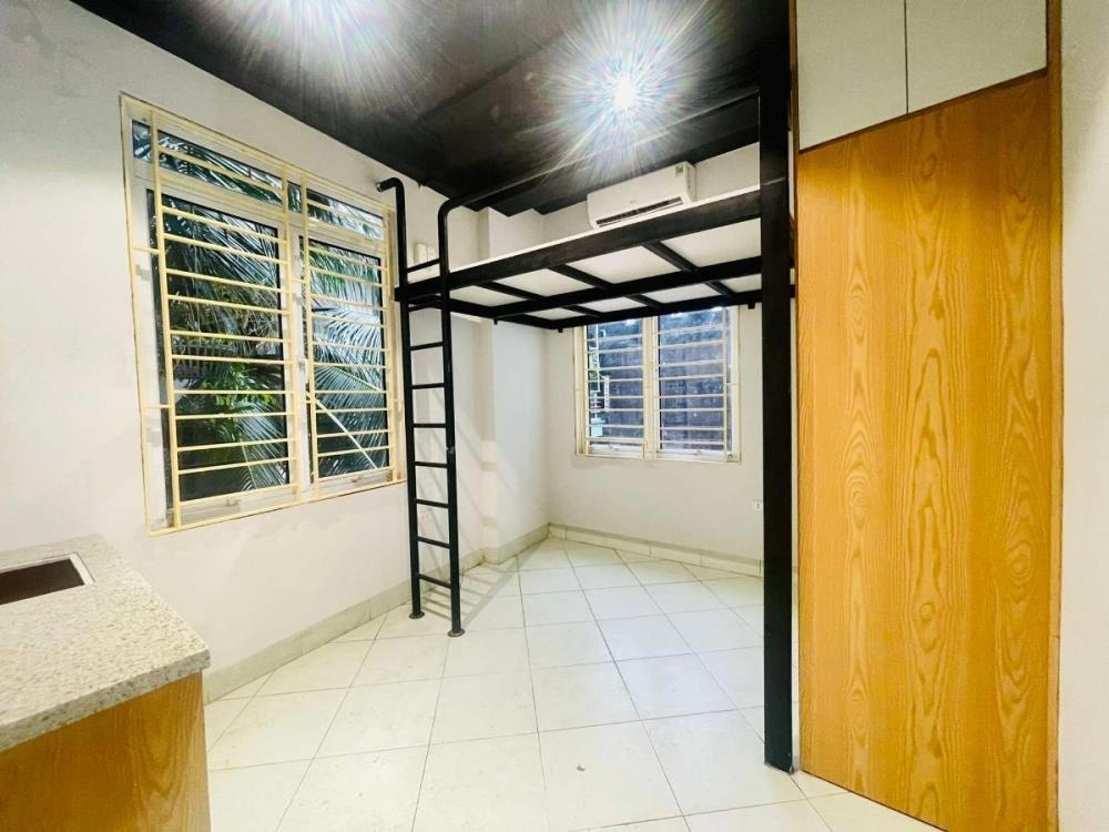 Bán Căn Hộ Dòng Tiền Ngay Ngã Tư Minh Khai - Thu Nhập Ổn Định 43m2, 5 Tầng - Giá 8.2 Tỷ