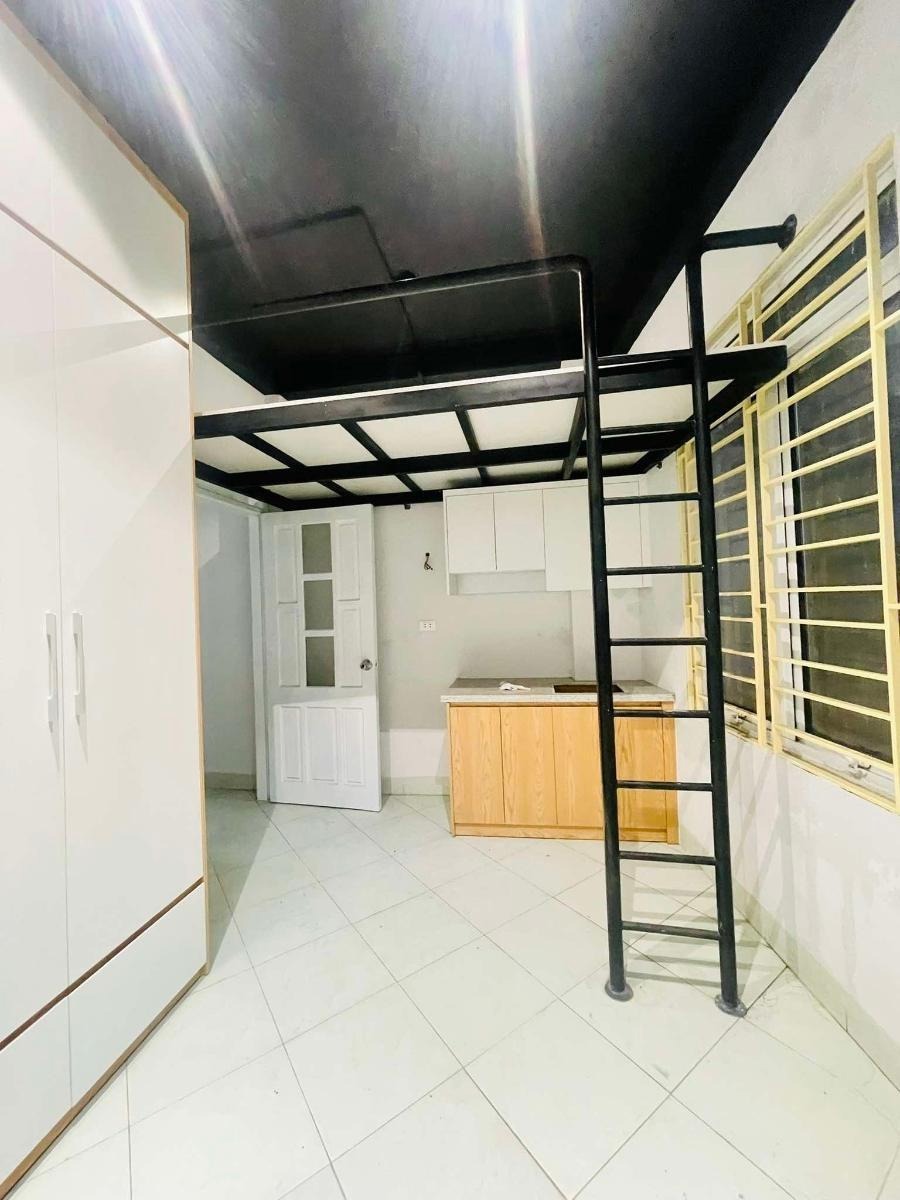 Bán Căn Hộ Dòng Tiền Ngay Ngã Tư Minh Khai - Thu Nhập Ổn Định 43m2, 5 Tầng - Giá 8.2 Tỷ