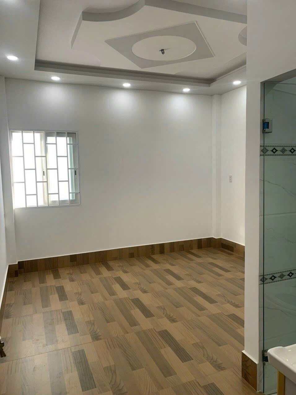 Bán Nhà Phố Quận 8 - 4x14.2m, 1 Trệt 4 Lầu - Giá 9.2 Tỷ