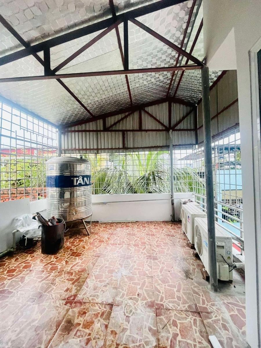 Bán Căn Hộ Dòng Tiền Ngay Ngã Tư Minh Khai - Thu Nhập Ổn Định 43m2, 5 Tầng - Giá 8.2 Tỷ