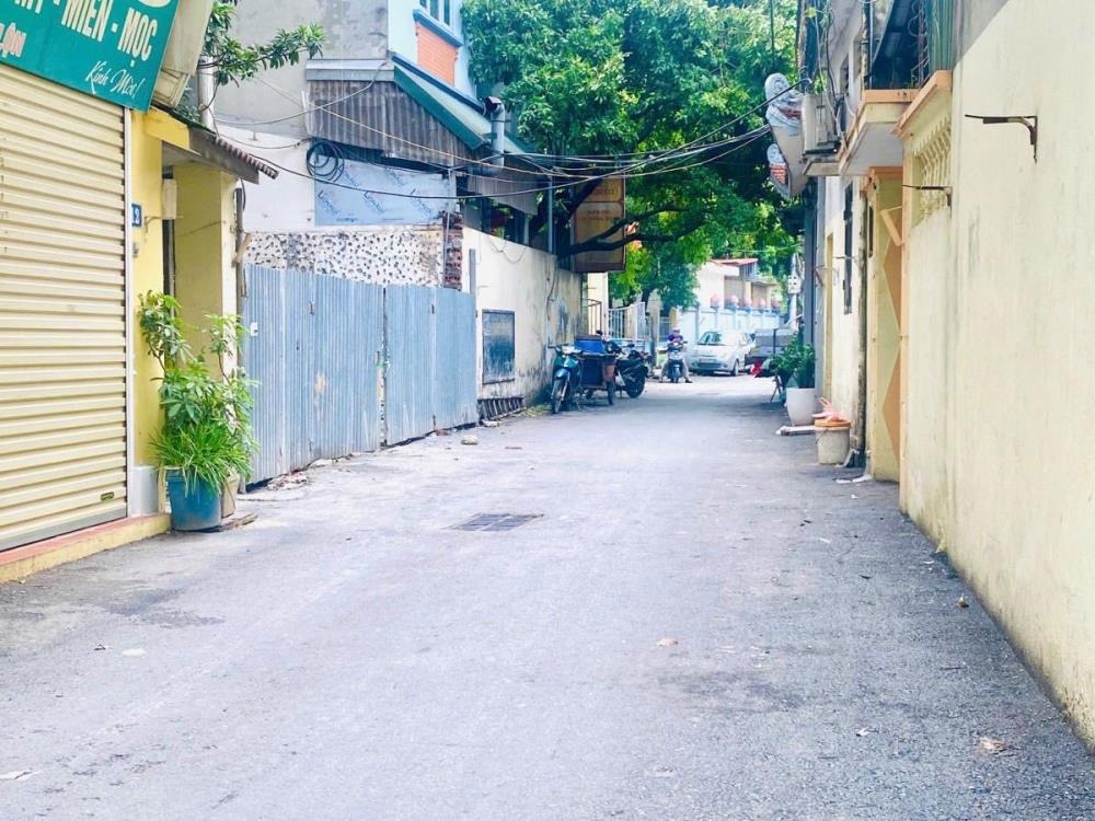 Bán gấp nhà phố Linh Đàm - 38m2 x 7 tầng - Gara ô tô, thang máy - Giá chỉ 7.8 tỷ