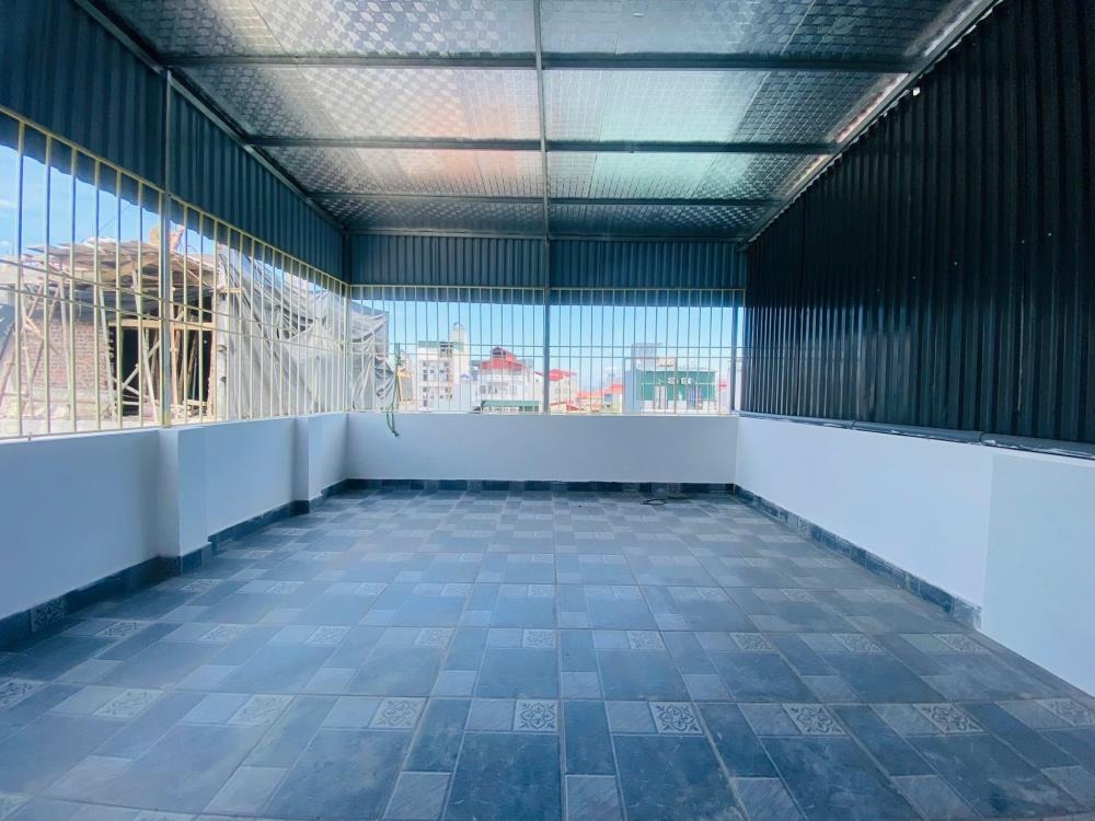 Bán gấp nhà phố Linh Đàm - 38m2 x 7 tầng - Gara ô tô, thang máy - Giá chỉ 7.8 tỷ