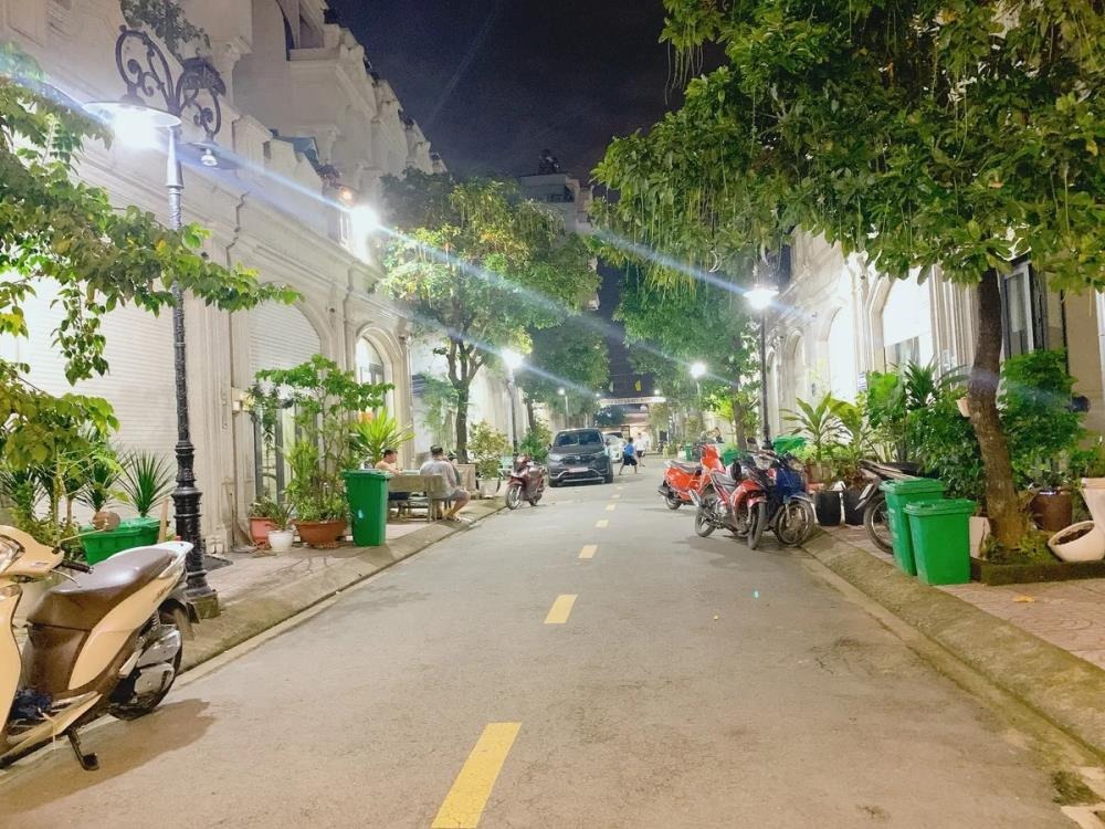 Bán Gấp Nhà Phố 4 Tầng Bình Tân - Vị Trí Đẹp, Giá Tốt