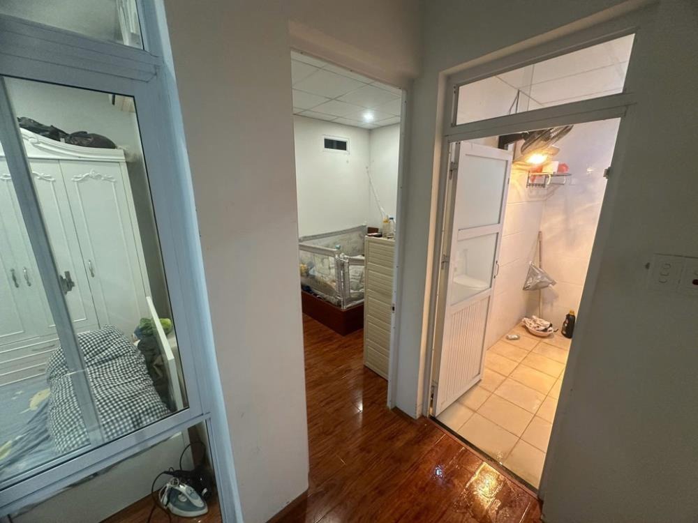 Bán nhà đẹp Đội Cấn, Ba Đình - 6.2 tỷ, 35m2, gần phố, vào ở ngay
