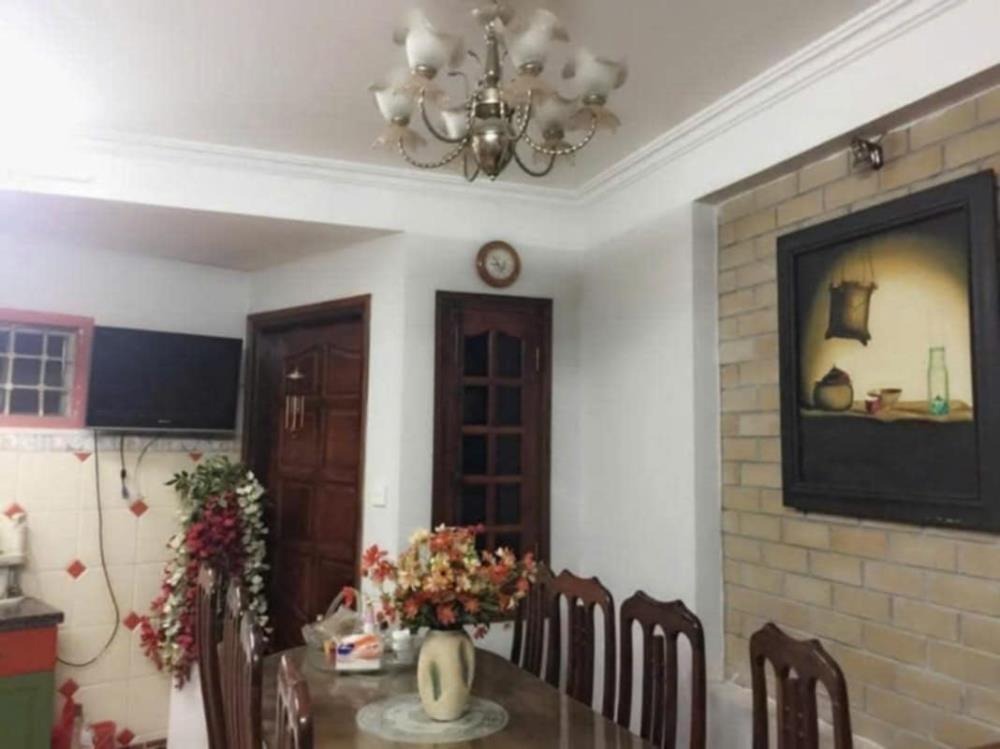 Bán nhà phố Hào Nam - Khu phân lô - Ô tô tránh - An ninh đảm bảo