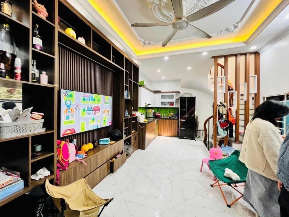 🏡 Bán Nhà Mới Xây Nội Thất Cao Cấp - Vị Trí Đẹp, Giá Tốt