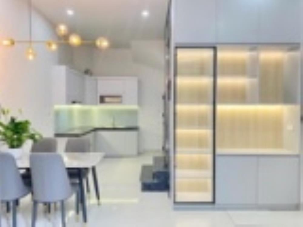 Bán nhà Quan Nhân - 30m2, 5 tầng, mặt tiền 4.6m - Giá 7.98 tỷ