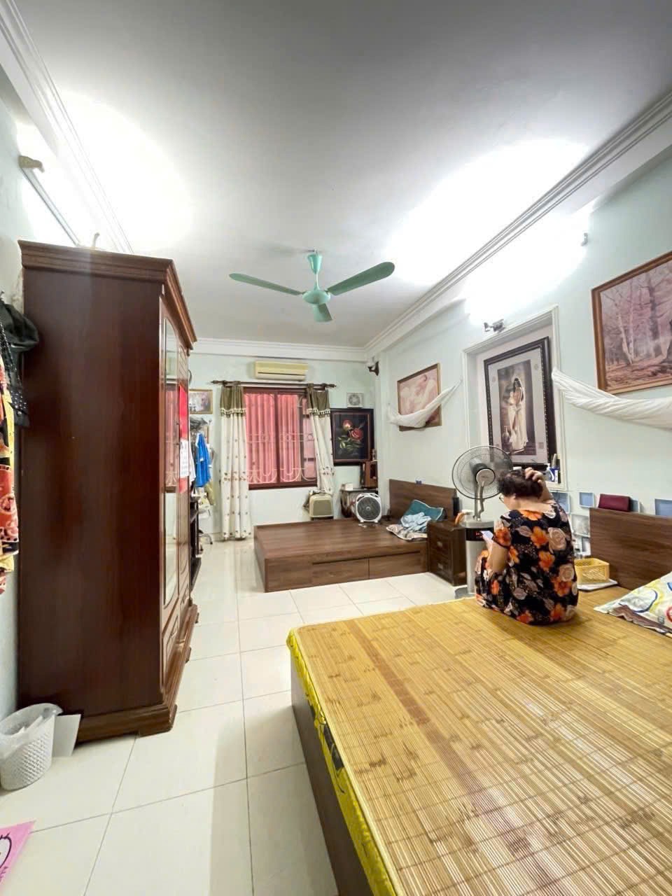 Bán nhà Thái Thịnh 50m2, 5 tầng, mặt ngõ kinh doanh, ô tô, giá 18 tỷ