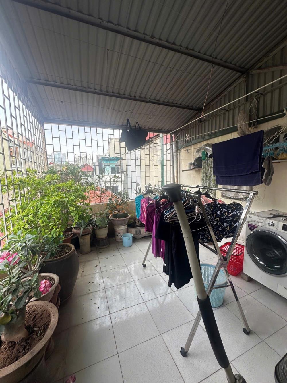 Bán nhà Thái Thịnh 50m2, 5 tầng, mặt ngõ kinh doanh, ô tô, giá 18 tỷ
