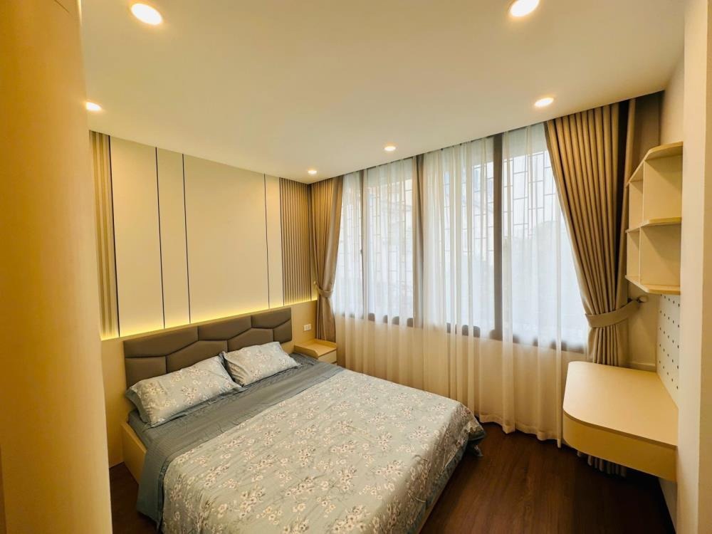 Bán Căn Hộ Tập Thể Mặt Phố Vũ Trọng Phụng - 70m2 - Giá 4.5 Tỷ