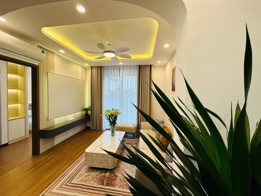 Bán Căn Hộ Tập Thể Mặt Phố Vũ Trọng Phụng - 70m2 - Giá 4.5 Tỷ