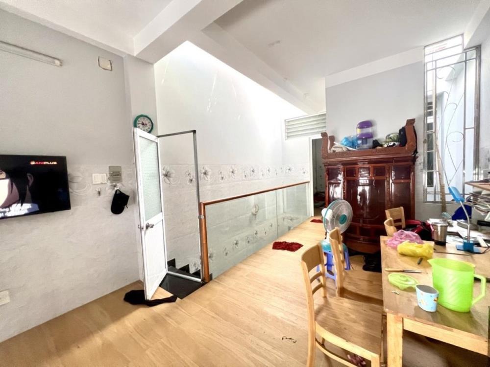 🔥 Giảm 200tr Nhà 4 Tầng, 51m2, 4.2x13.2m, Chỉ 5.99 Tỷ - Vị Trí Đắc Địa