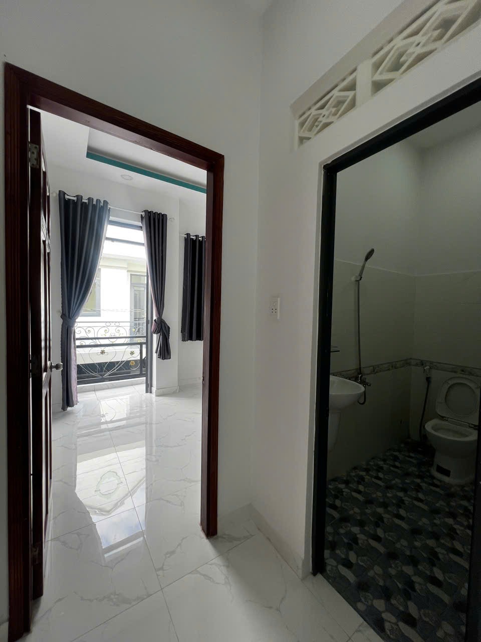Nhà Giá Rẻ Hóc Môn: Sổ Hồng Riêng, Dưới 800TR - [Tên Dự Án/Khu Vực]
