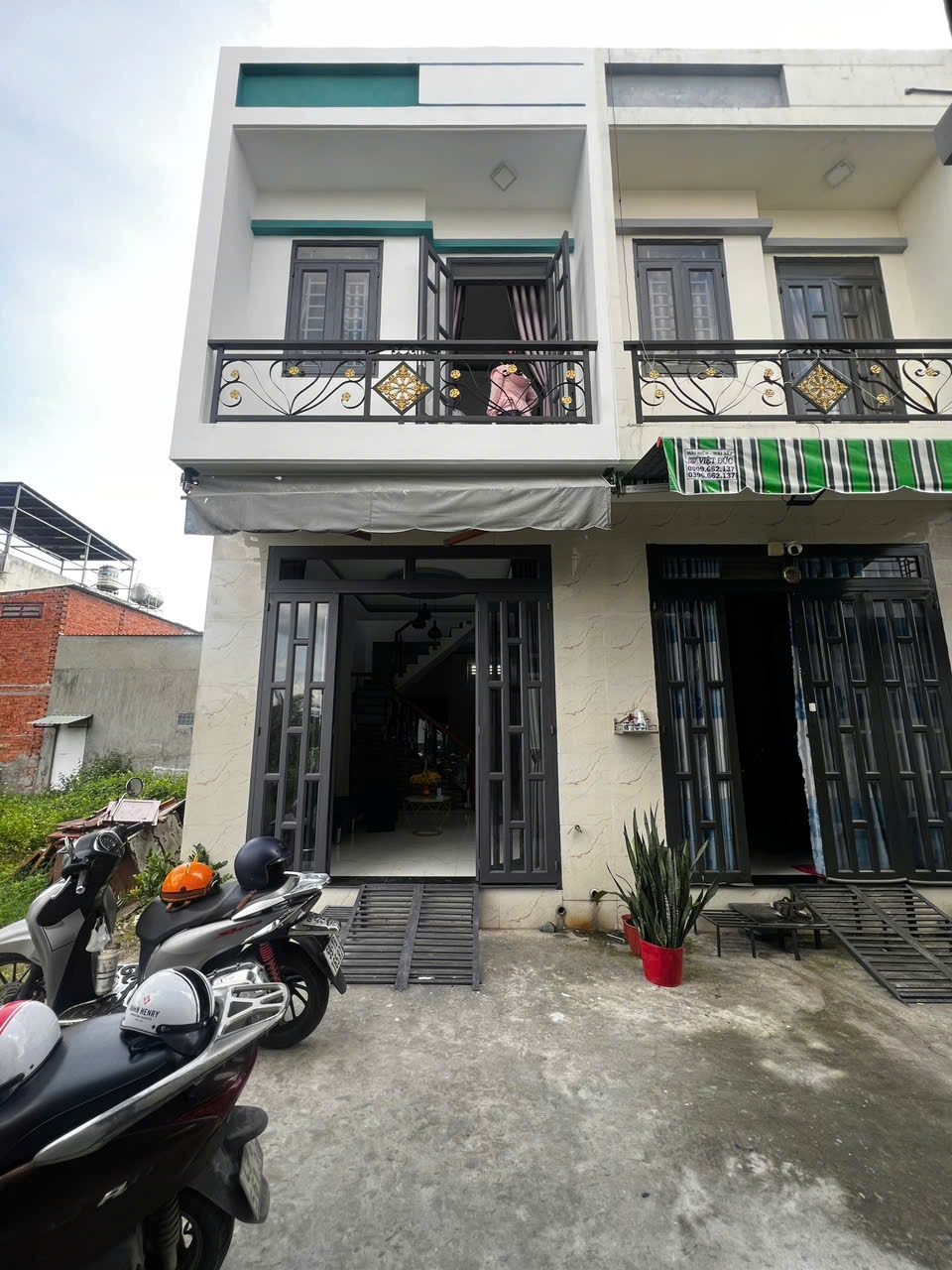 Nhà Giá Rẻ Hóc Môn: Sổ Hồng Riêng, Dưới 800TR - [Tên Dự Án/Khu Vực]
