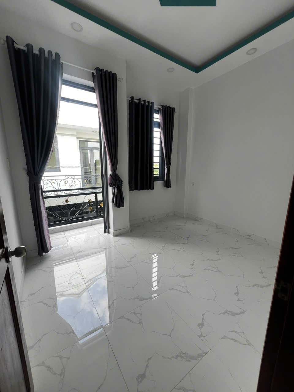 Nhà Giá Rẻ Hóc Môn: Sổ Hồng Riêng, Dưới 800TR - [Tên Dự Án/Khu Vực]