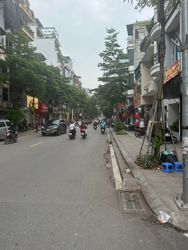 Nhà Mặt Phố Khâm Thiên 4 Tầng - Vị Trí Đắc Địa, Kinh Doanh Sầm Uất - 23.5 Tỷ