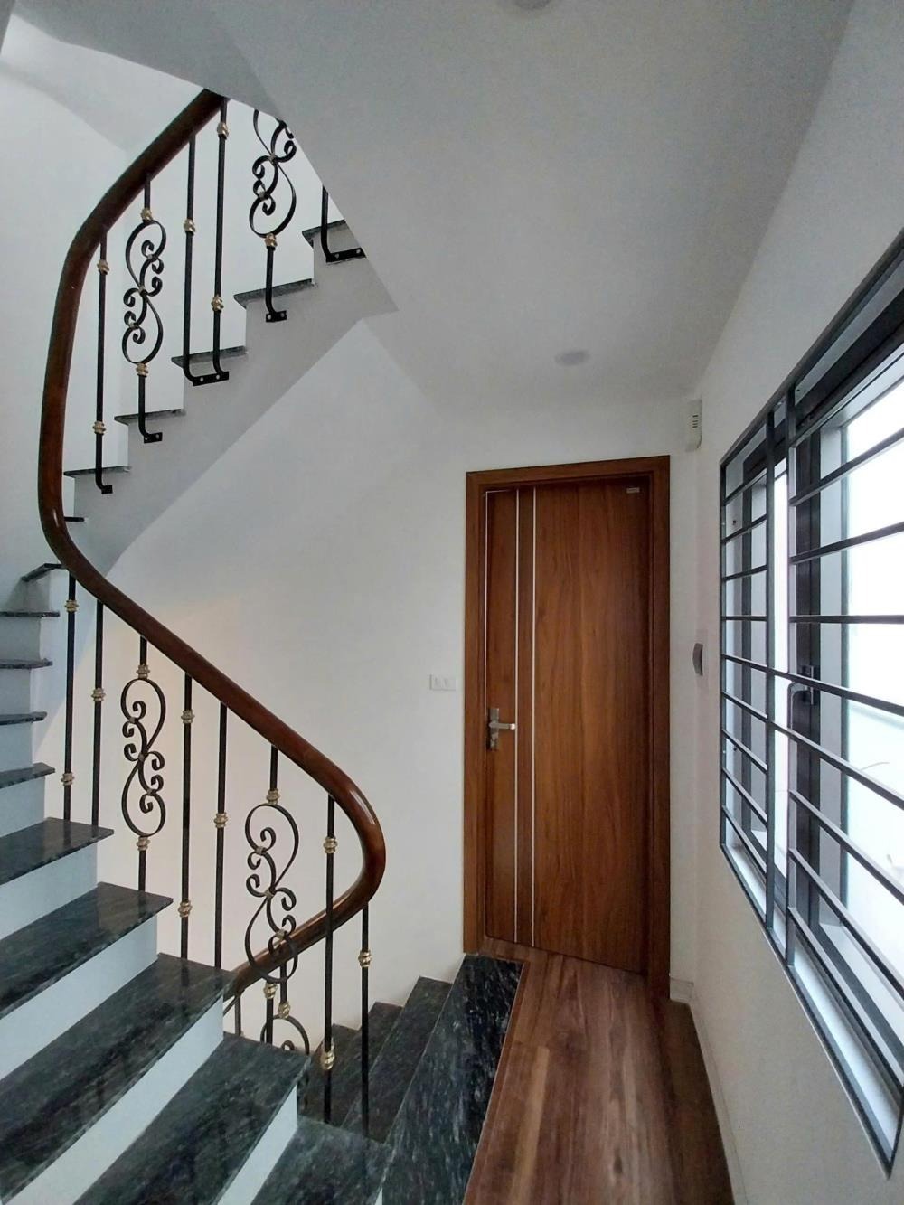 Cho thuê nhà riêng 5 tầng, 5 ngủ Thanh Hà - Giá 8.5tr/tháng