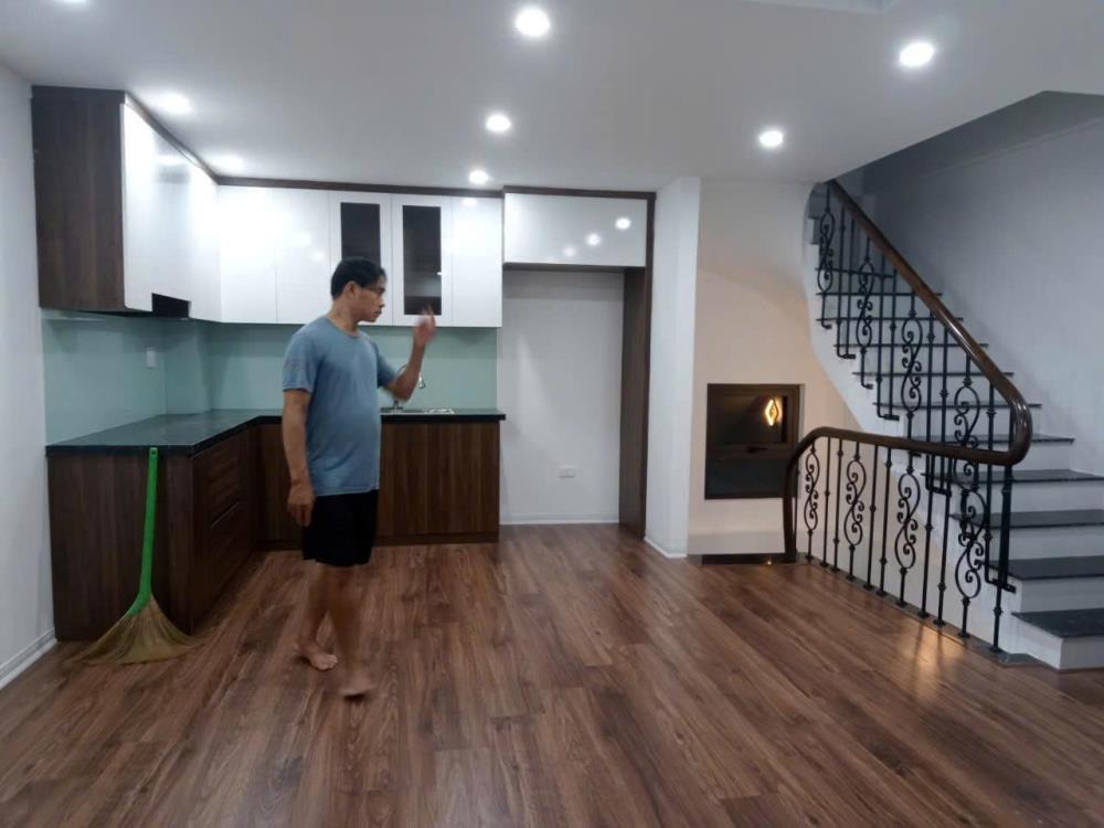 Cho thuê nhà riêng 5 tầng, 5 ngủ Thanh Hà - Giá 8.5tr/tháng
