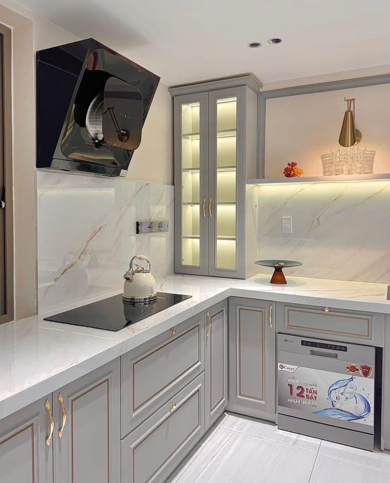 Bán nhà mặt tiền Nguyễn Thanh Tuyền, Tân Bình: 4x17, 4 Tầng, 11 Tỷ