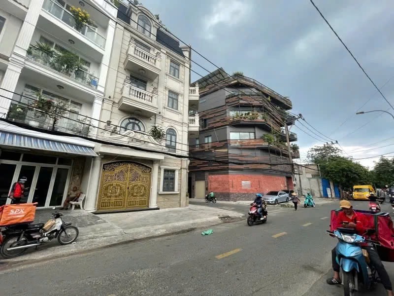 Mặt Tiền Kinh Doanh Lê Quát, Tân Phú - 73m2, Ngang 8.6m, Giá 7.3 Tỷ