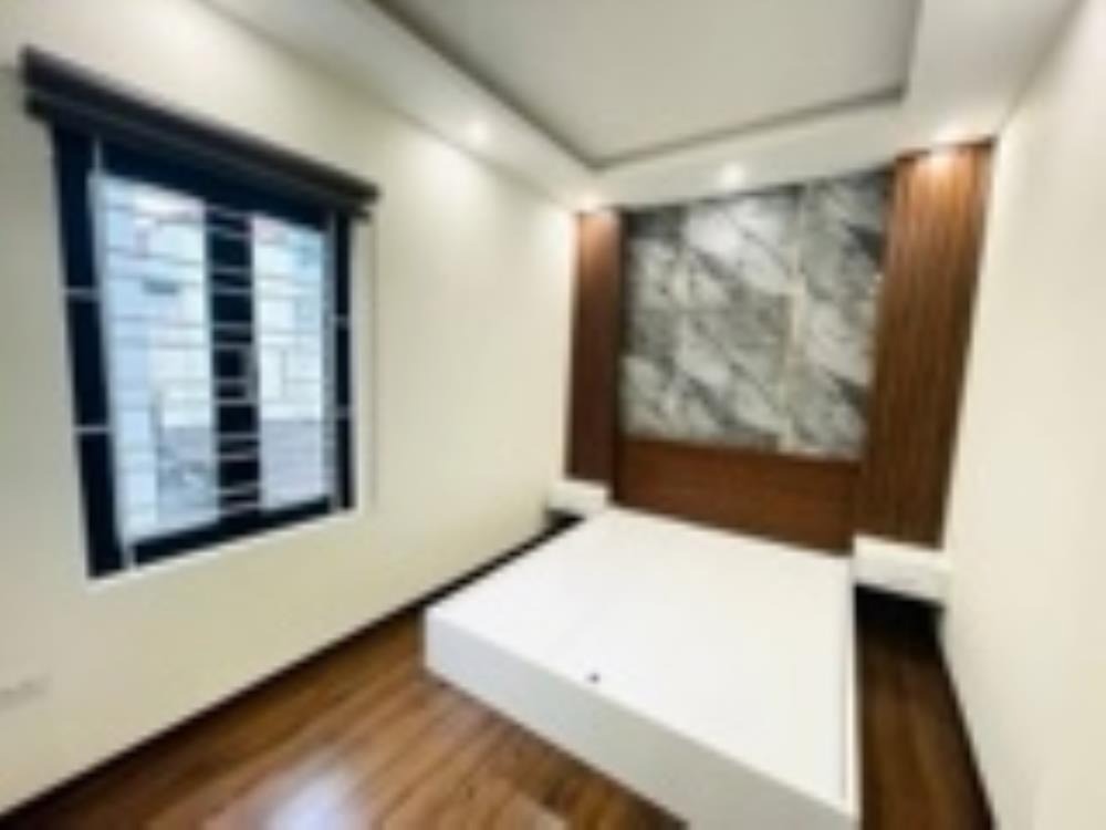 Bán Gấp Gara Oto 5 Tầng Thang Máy, Vị Trí Đắc Địa Hà Đông - Giá 8 Tỷ