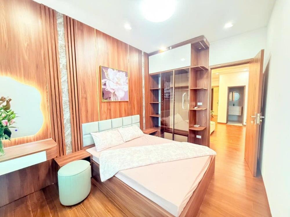 Căn hộ 2PN, Full Nội Thất, Vũ Ngọc Phan - Trung Tâm Láng Hạ