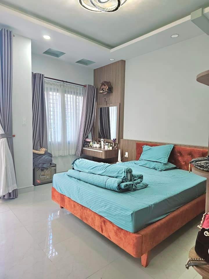 Bán nhà phố 5 tầng, 56m2, vị trí đẹp tại Sư Vạn Hạnh, Quận 10 - 8.5 tỷ