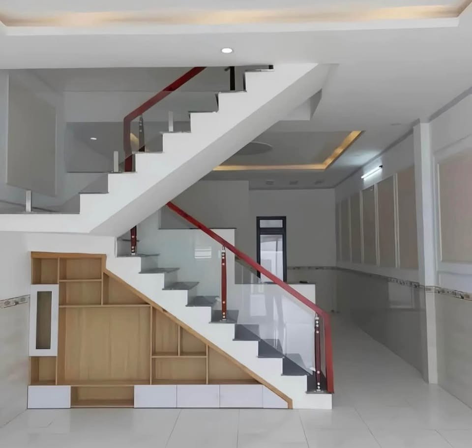 Cần Bán Gấp Nhà Đất Bình Chánh - 68m2, SHR, Giá 1.6 Tỷ - Vị Trí Đắc Lộc