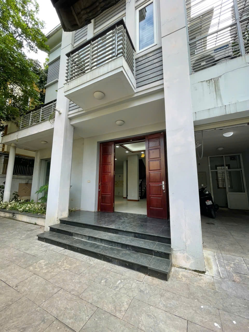 Cho Thuê Biệt Thự Mễ Trì Hạ - 200m2 - 50tr/tháng - Hiện Đại, Full Nội Thất