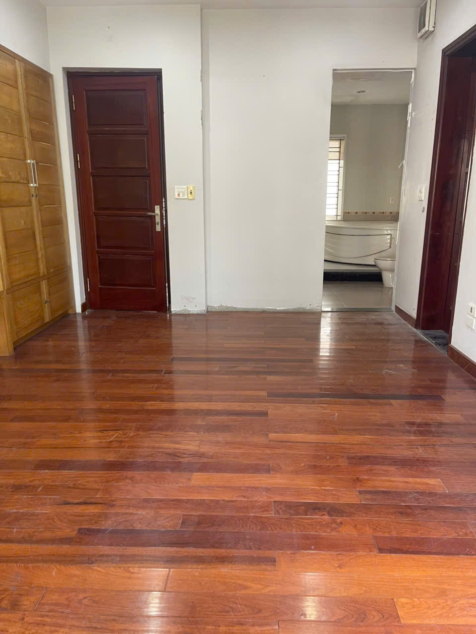 Cho Thuê Biệt Thự Mễ Trì Hạ - 200m2 - 50tr/tháng - Hiện Đại, Full Nội Thất