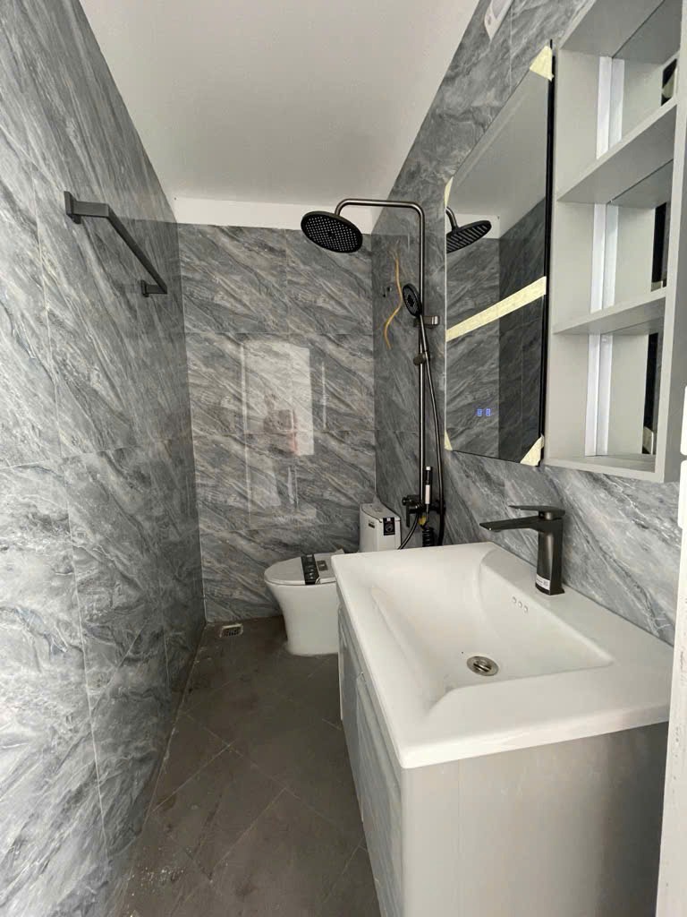 Nhà phố Tây Hồ 80m2, 3 tầng, Giá 4 tỷ - Vị trí đẹp, tiện ích đầy đủ