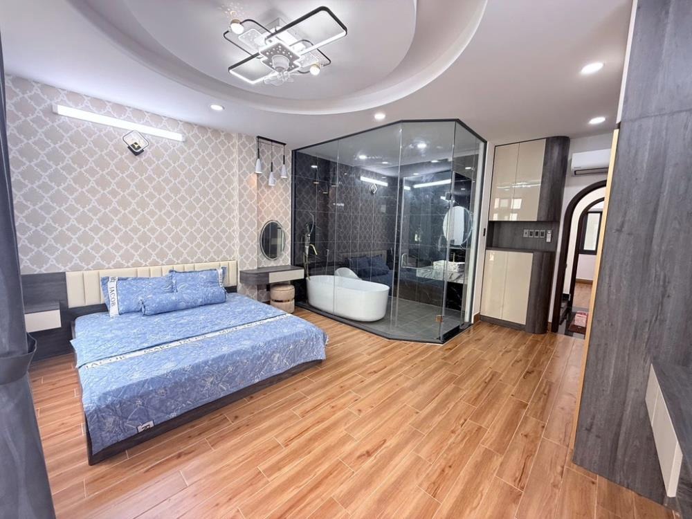 Bán Nhà Tân Bình - Phạm Văn Bạch, 4 Tầng, 60m2, Giá 10.5 Tỷ