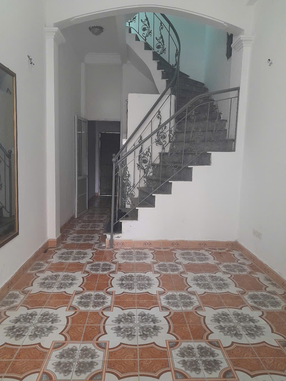 Bán đất phân lô sơn đồng - 2 mặt đường - Ô tô vào nhà - Sẵn nhà 3 tầng