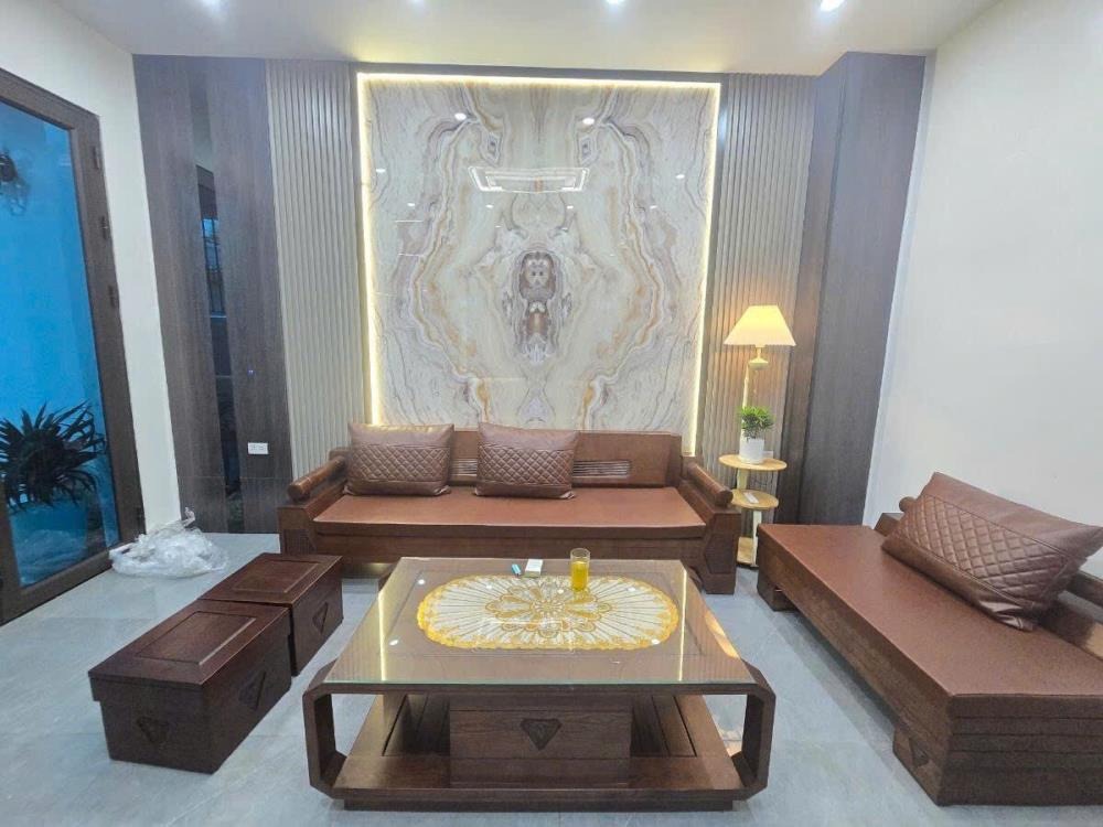 Bán nhà Đống Đa 46m2, Ngõ Ô Tô, View Hồ, Pháp Lý Sổ Đỏ