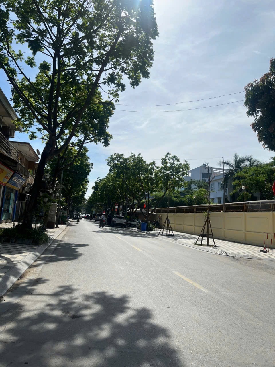 Bán Đất Phú Thượng 40m2, Mặt Tiền 7m, Giá 7.8 Tỷ - Vị Trí Đắc Địa