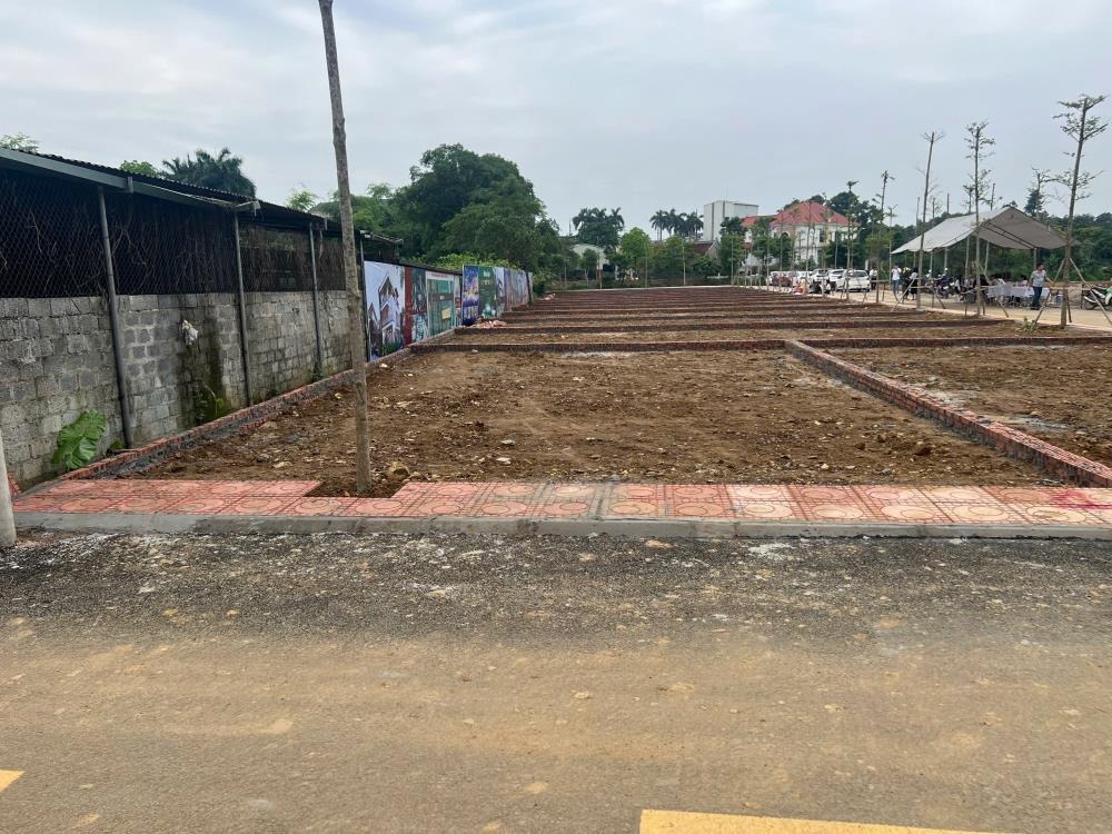 Đất nền Hòa Lạc - Ngã Tư Vai Réo: 108m2, Giá 4 tỷ, Lô Góc, Pháp Lý Sạch