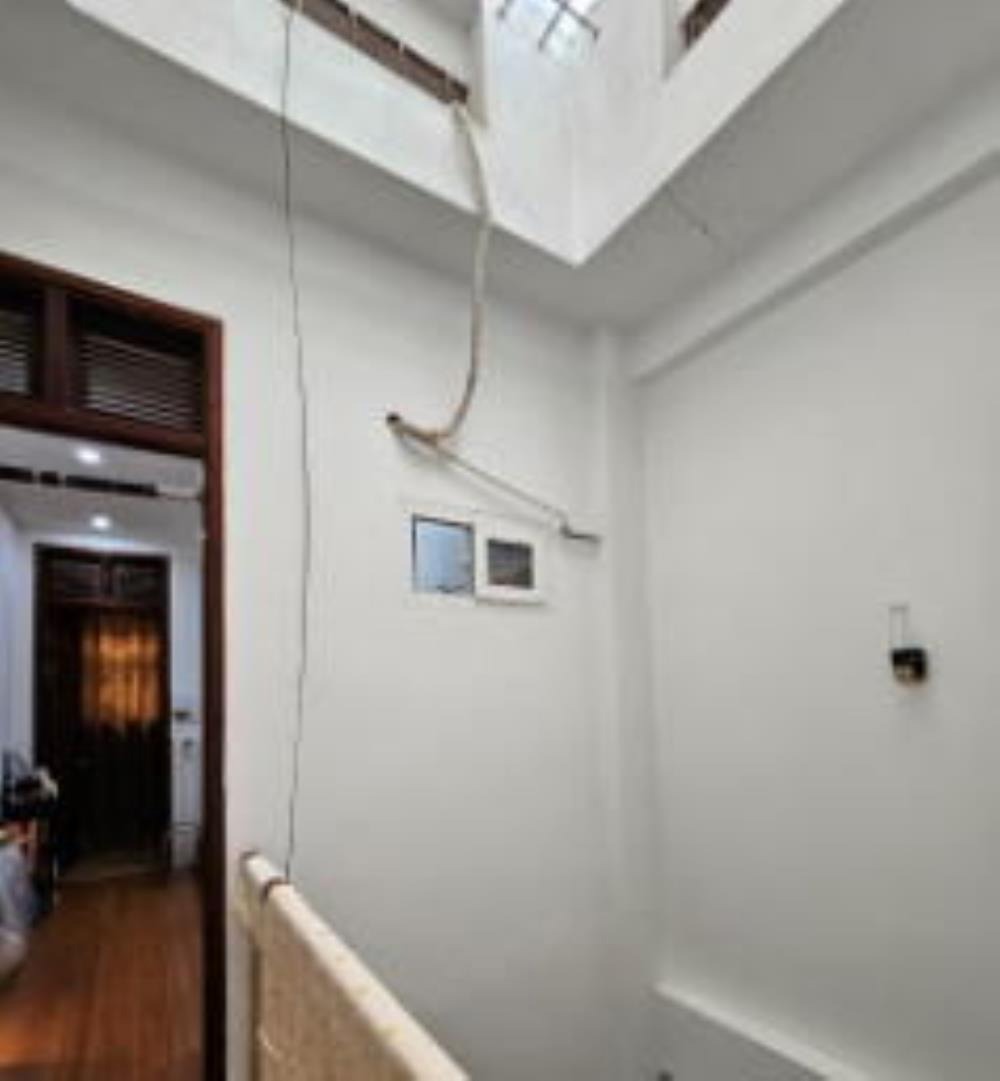 Nhà đẹp Bắc Từ Liêm: 48.1m2, Ô Tô Đỗ Cửa, Giá 12 Tỷ - Vị Trí Vàng