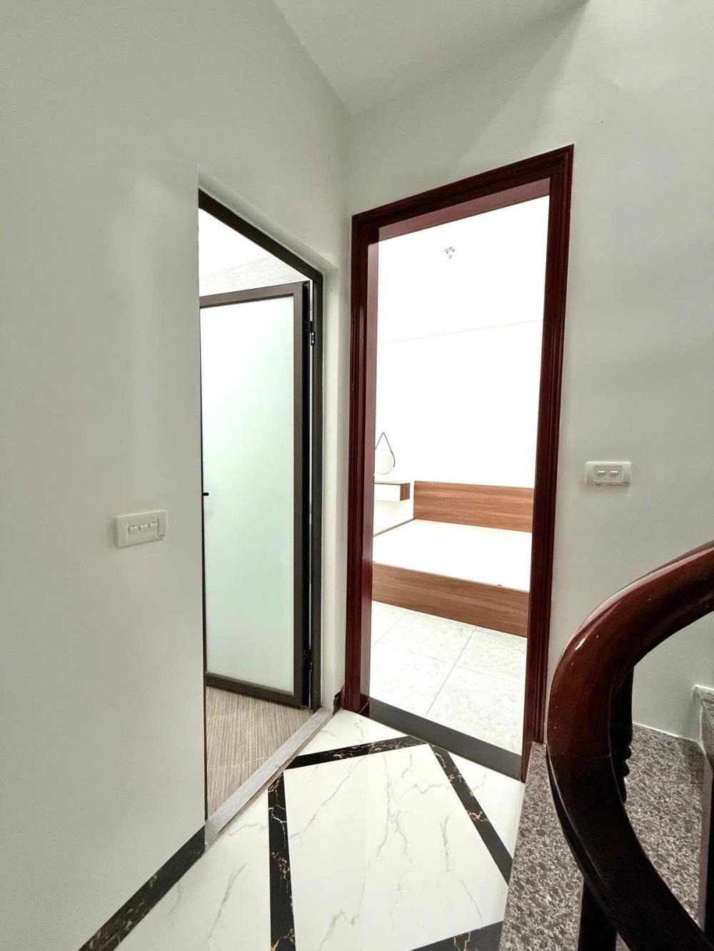 Cần Bán Nhà Đẹp, Ngõ Thông, Ô Tô 50m, Vĩnh Tuy - 6.95 Tỷ