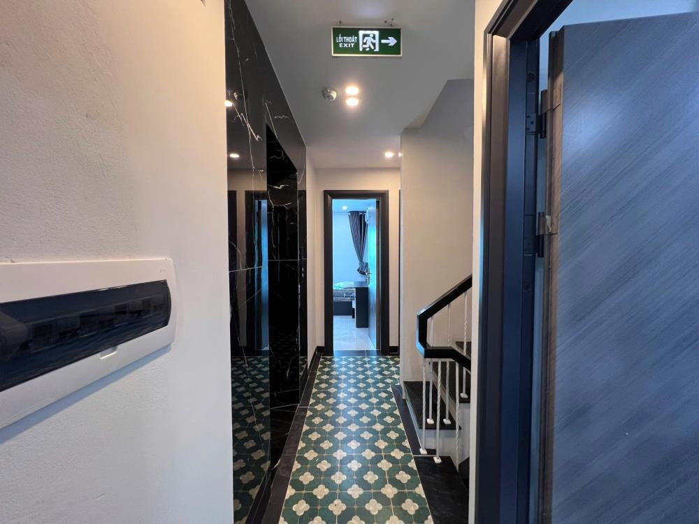 Bán Tòa Căn Hộ Dịch Vụ VIP Tây Hồ - Doanh Thu 1 Tỷ/Năm