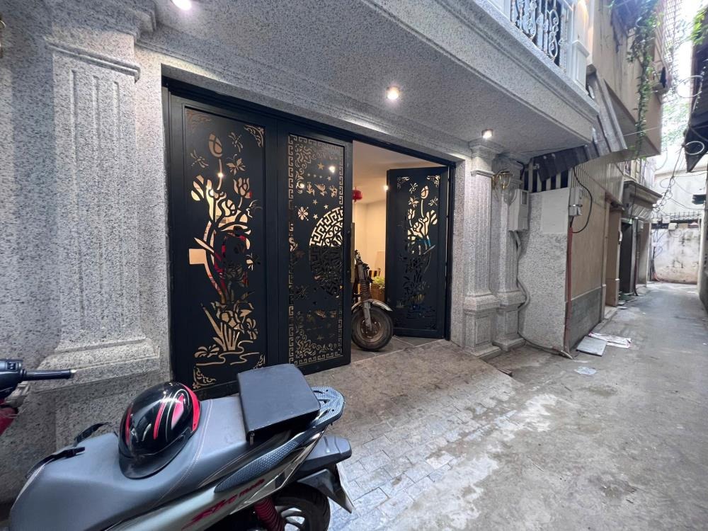 Bán Tòa Căn Hộ Dịch Vụ VIP Tây Hồ - Doanh Thu 1 Tỷ/Năm