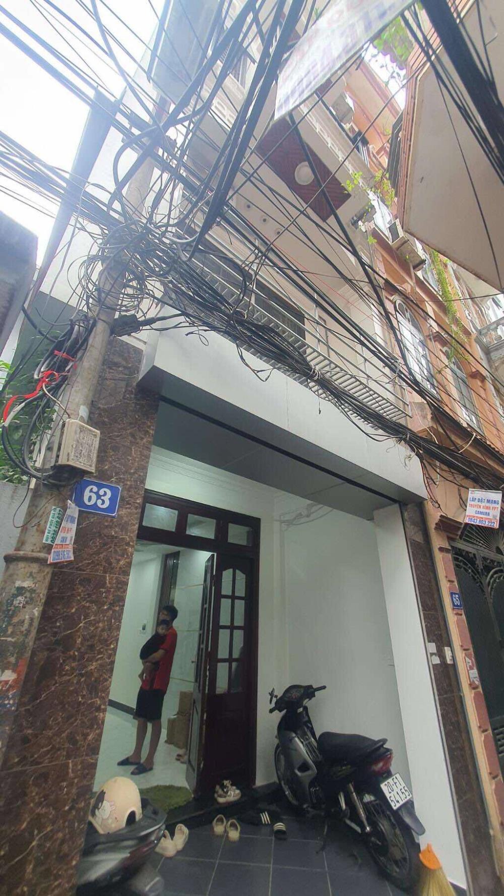 Bán nhà mặt tiền Cầu Giấy: 33m2, 5 tầng, giá 6.5 tỷ - Vị trí VIP